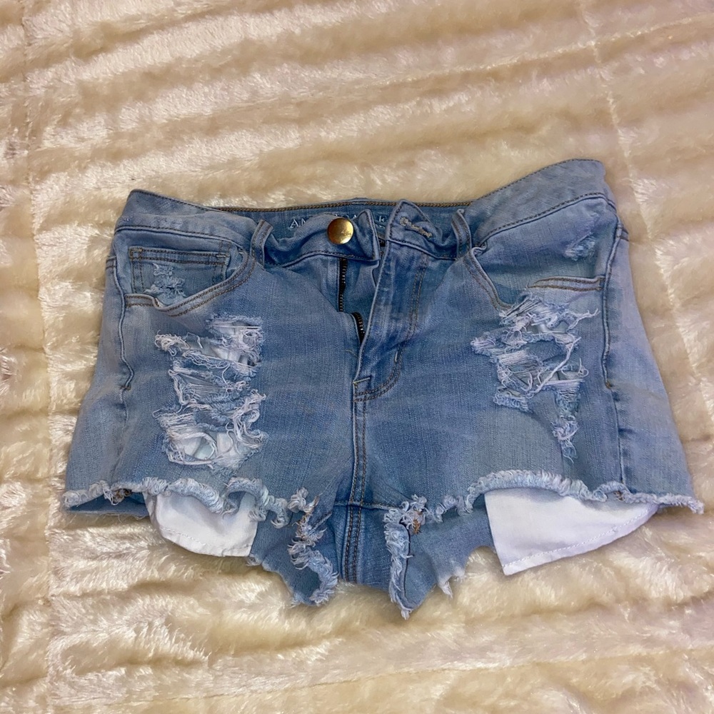 AE ripped jean shorts!!